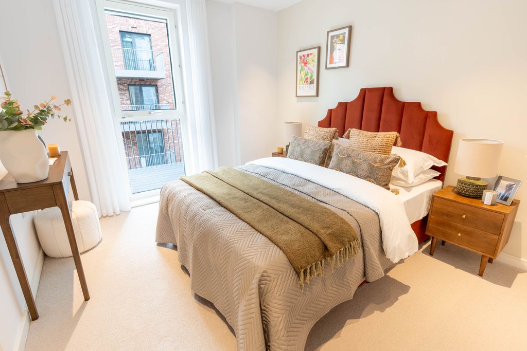 Property photo 1 of 12 Bedroom 2