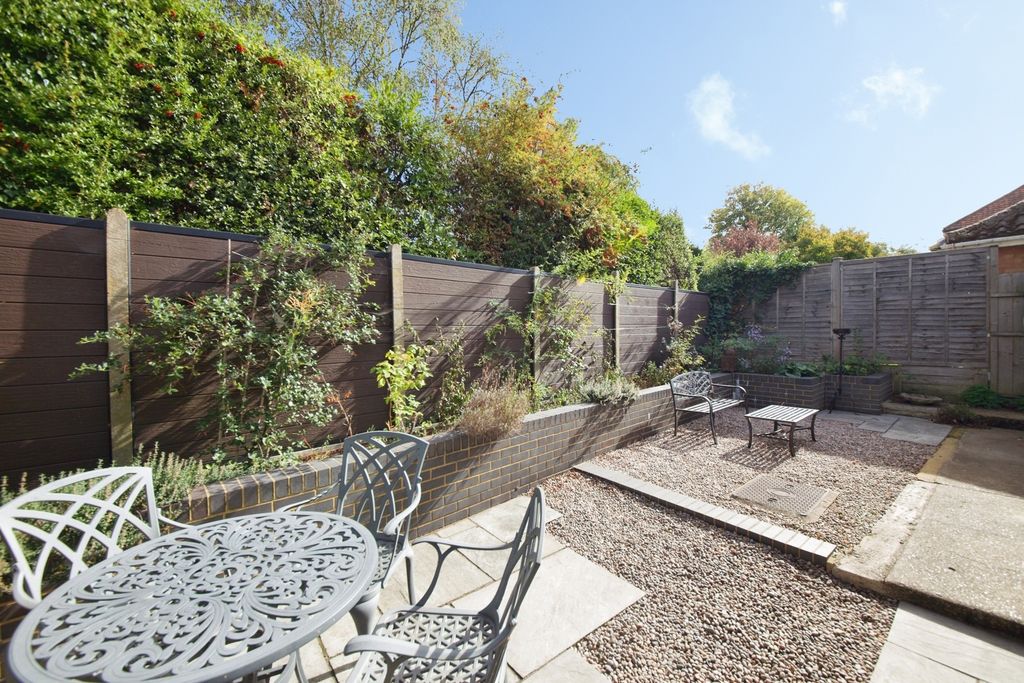 Property photo 3 of 22 Pbox-Img.Jpg