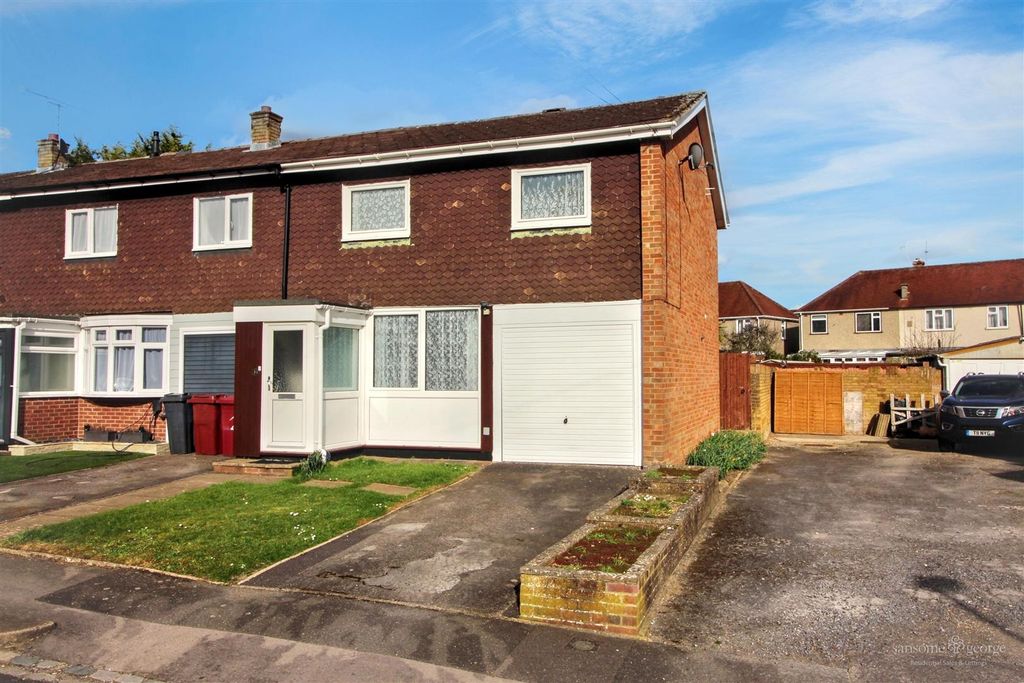 Property photo 1 of 20 Front