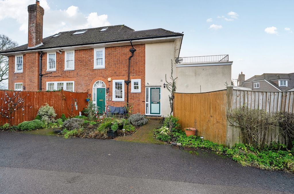 Property photo 1 of 13 1383705-23-69491c...