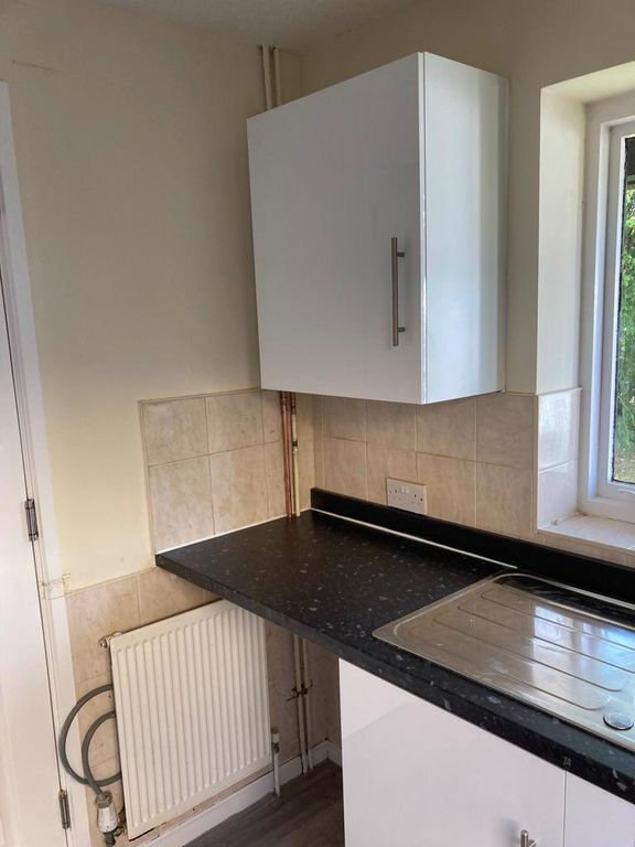 Property photo 3 of 28