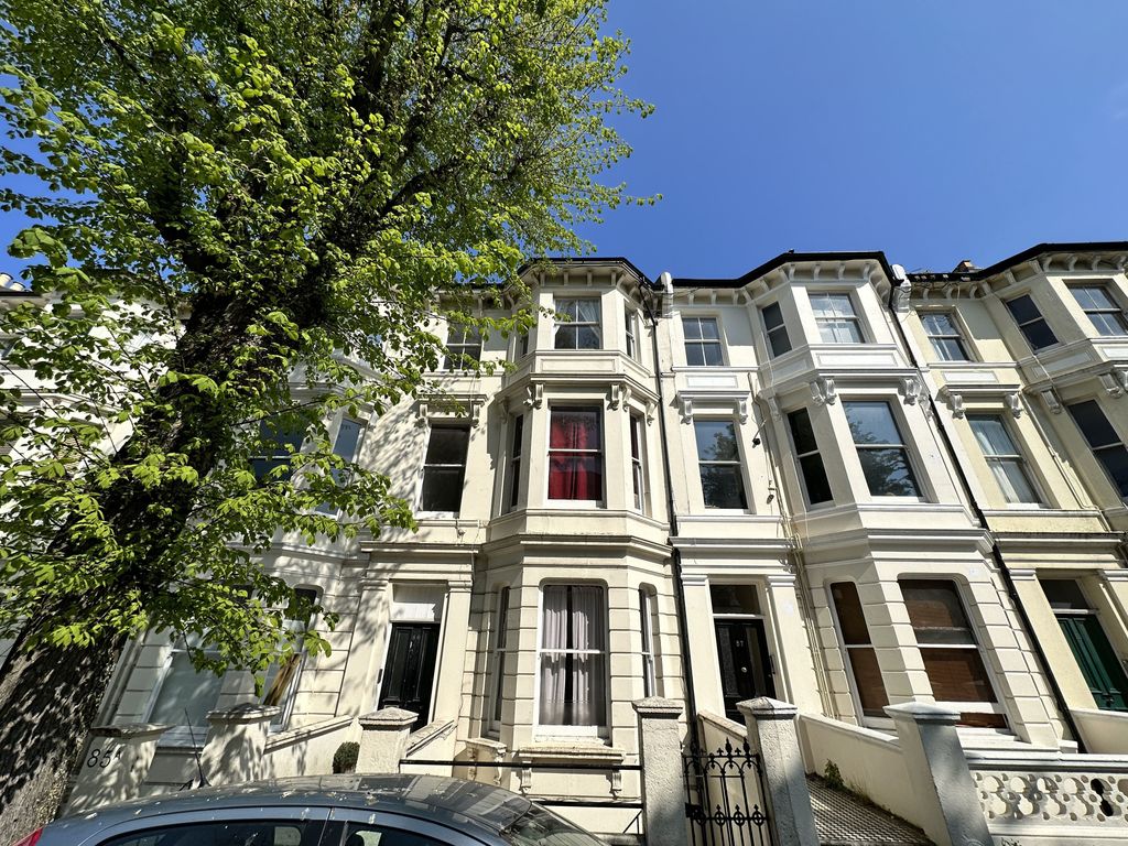 Property photo 1 of 6