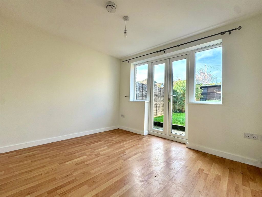 Property photo 2 of 11 Picture No. 03