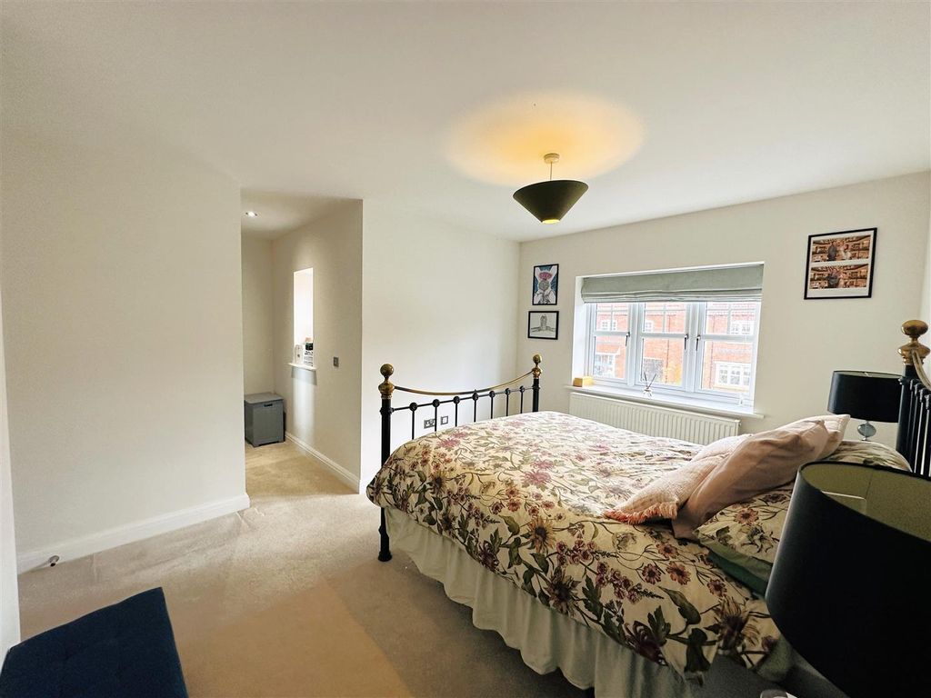 Property photo 3 of 19 Bedroom One