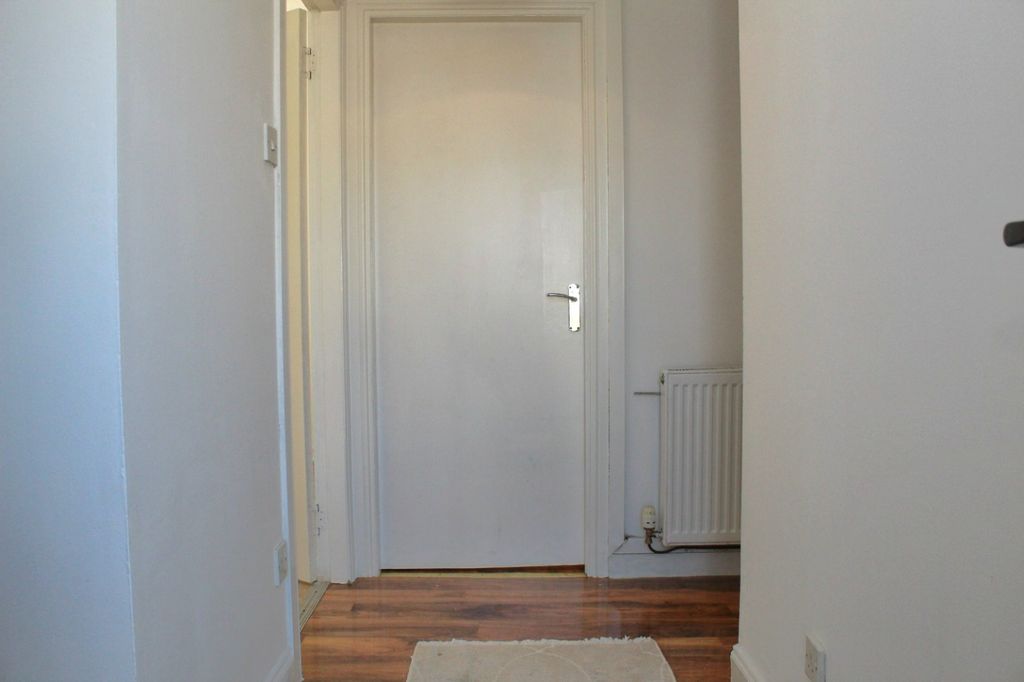 Additional image 4 of 2 bed maisonette to rentJames Terrace, High Street, Errol, Perth PH2