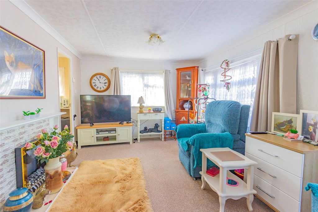 Property photo 1 of 23 Picture No. 03