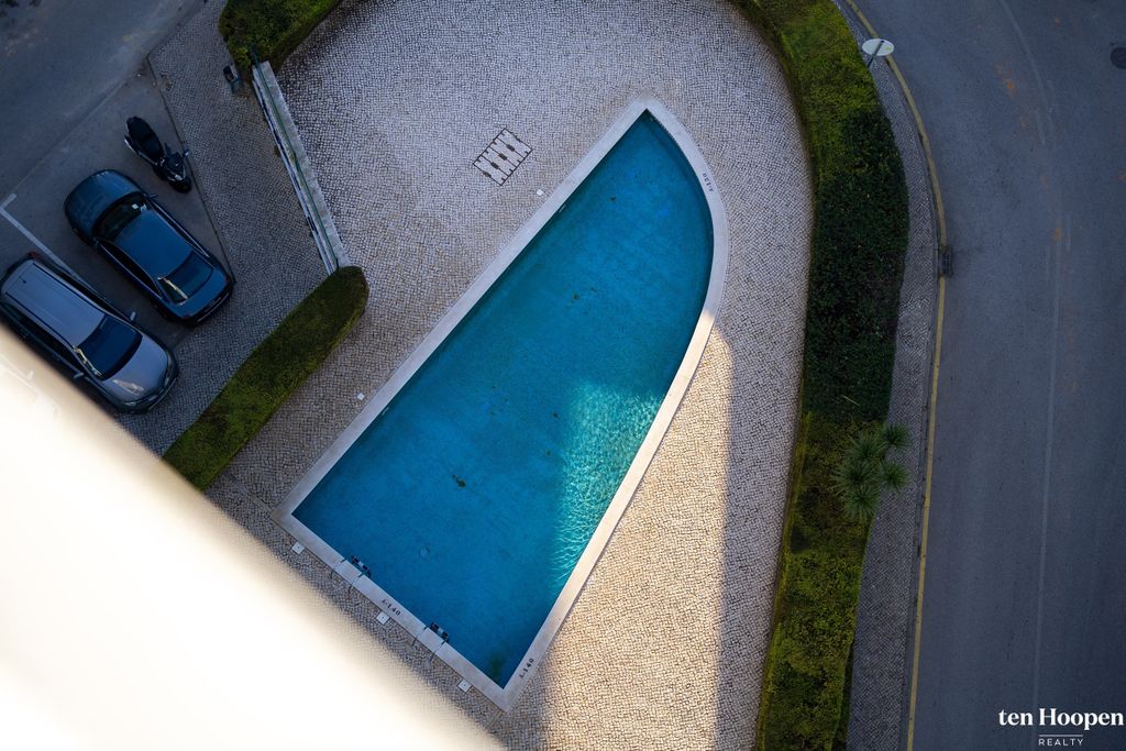 Property photo 3 of 30