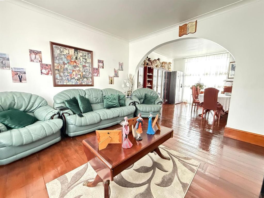 Property photo 3 of 15 02A.Jpeg