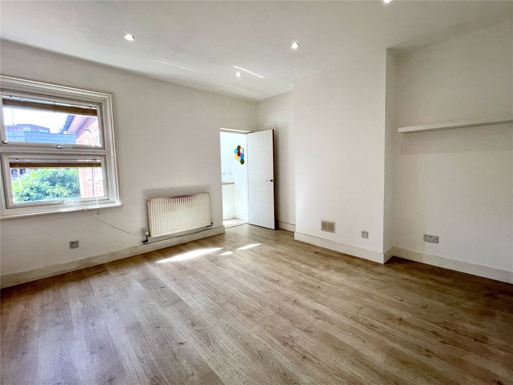 Property photo 2 of 8 Reception Room