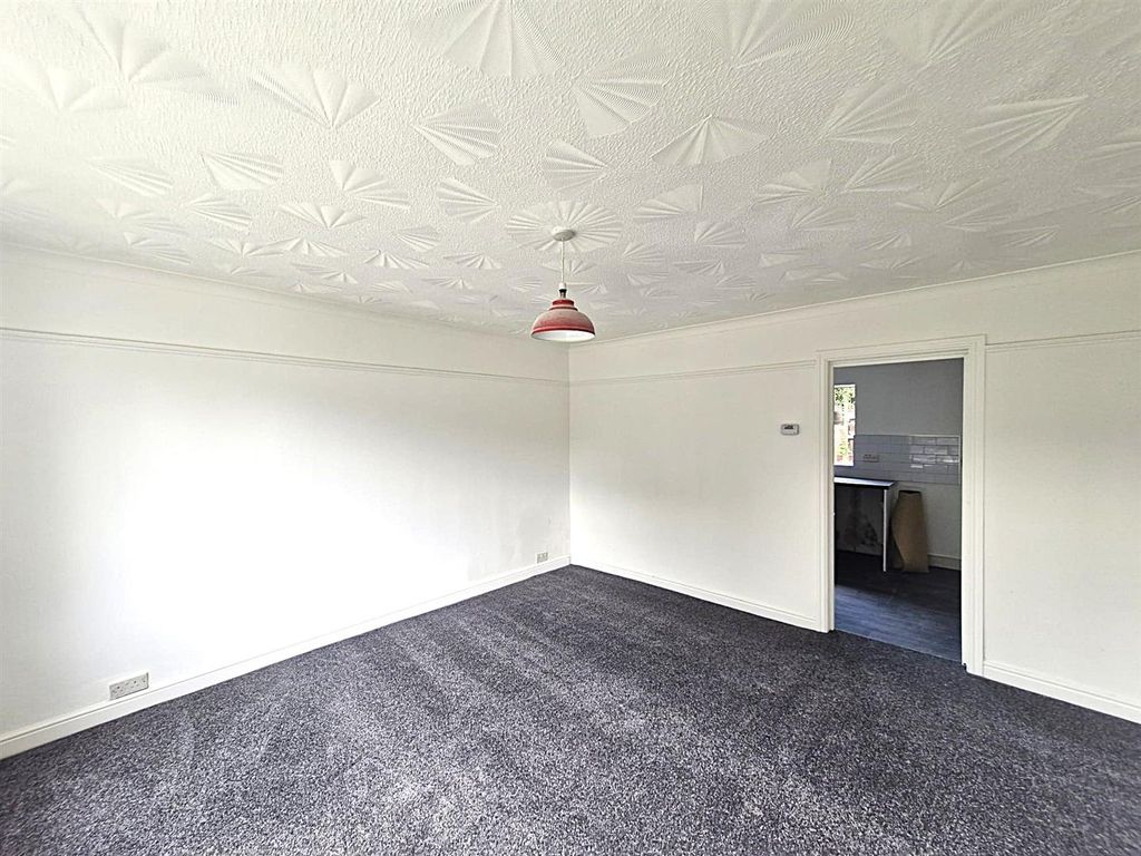 Property photo 3 of 7 3.Jpg