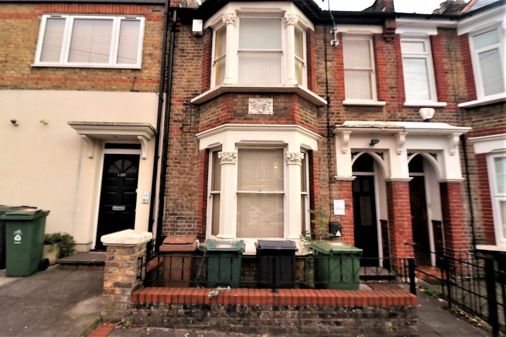 Property photo 1 of 9 295501