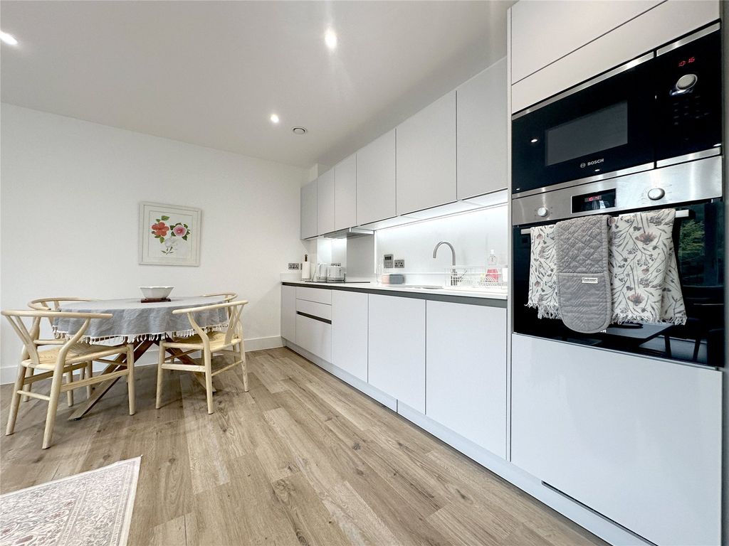 Property photo 2 of 8 Kitchen/Dining Area