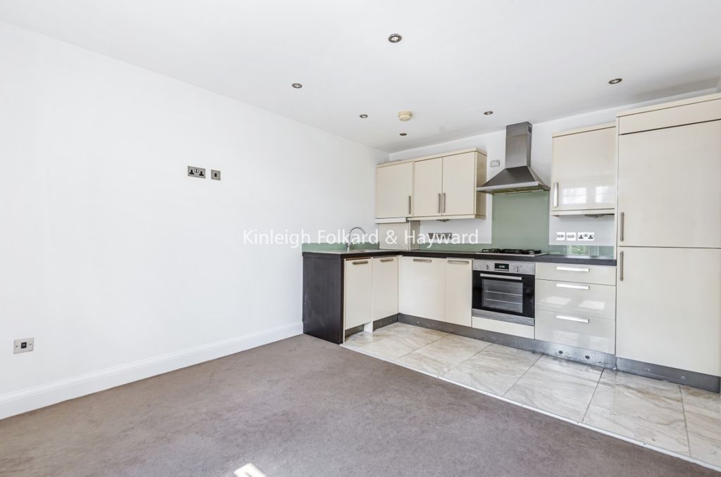 Property photo 1 of 17 Kitchen Reception