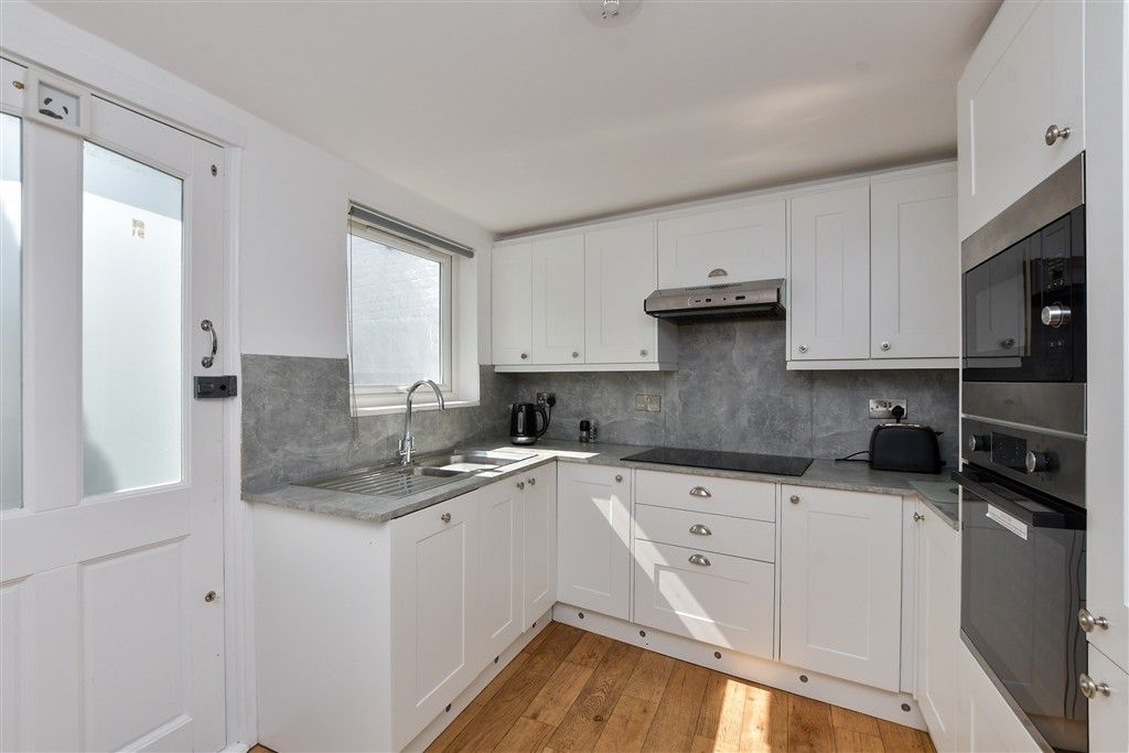 Property photo 2 of 13 Kitchen