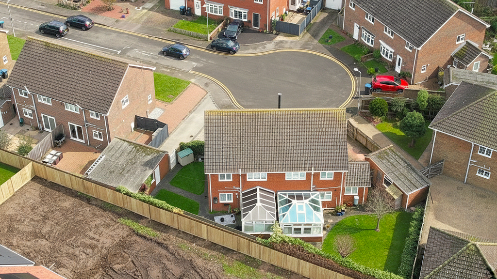 Property photo 2 of 27