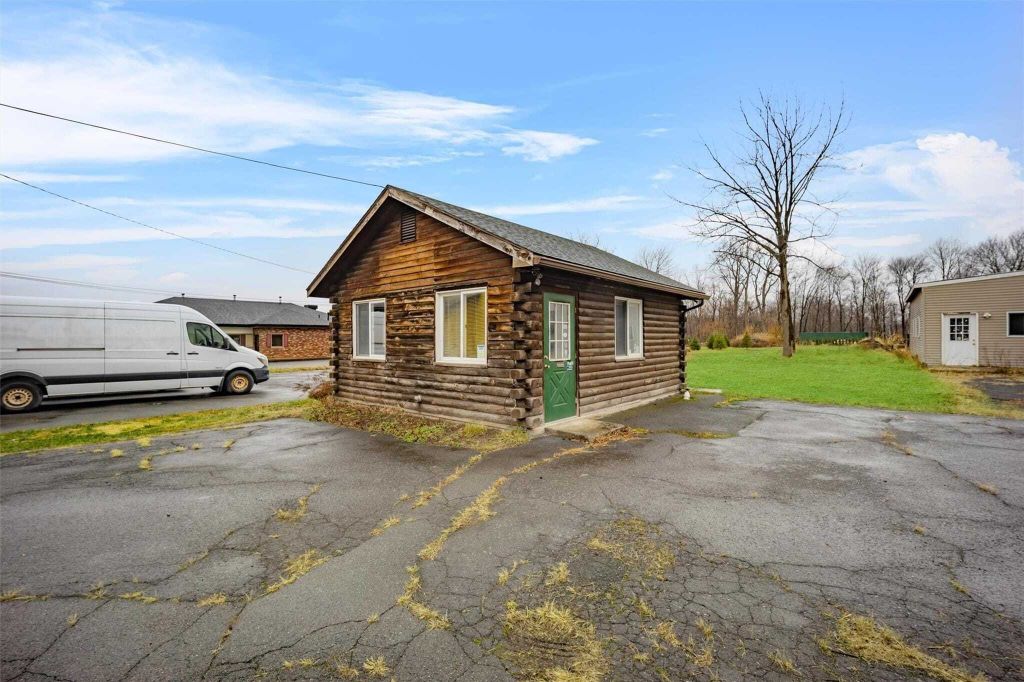 Property photo 3 of 31 <Alttext/>