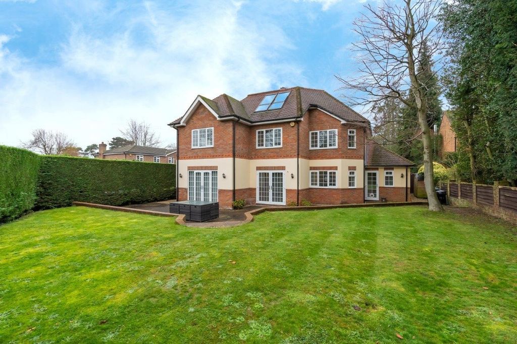 Property photo 2 of 22