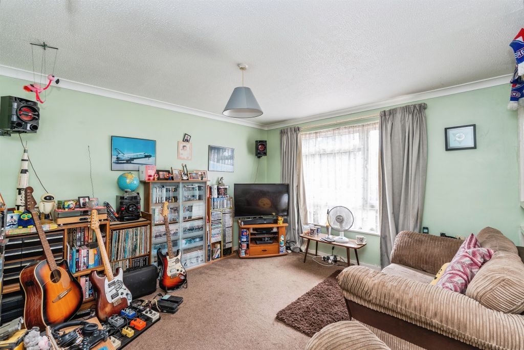 Property photo 2 of 16