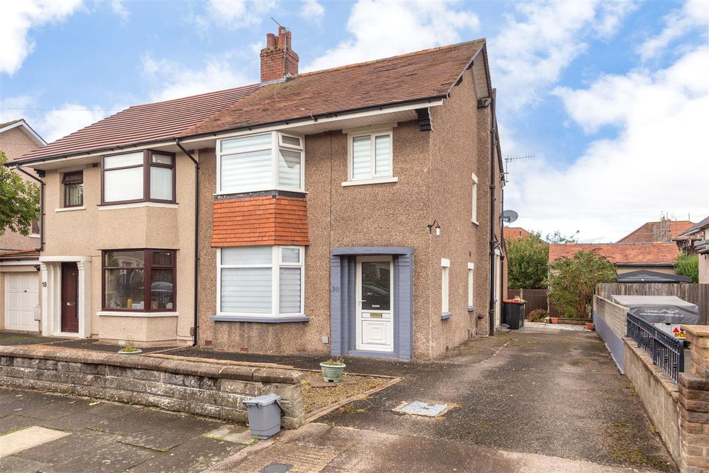 Property photo 1 of 18