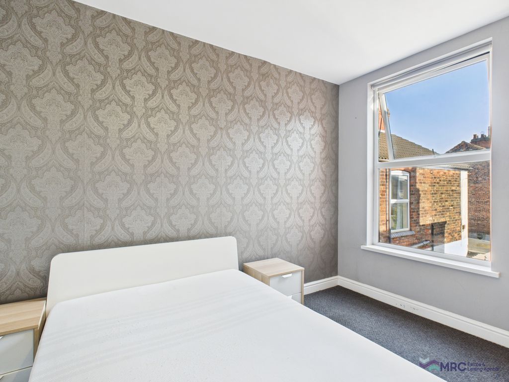 Property photo 2 of 11 Gallery