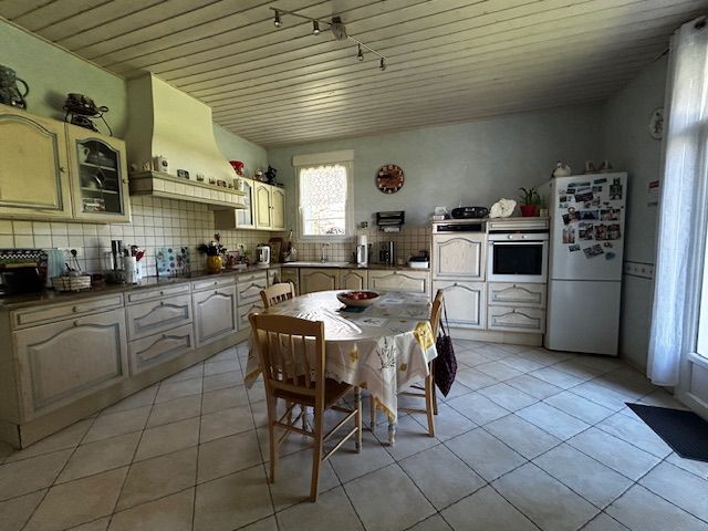 Property photo 3 of 25