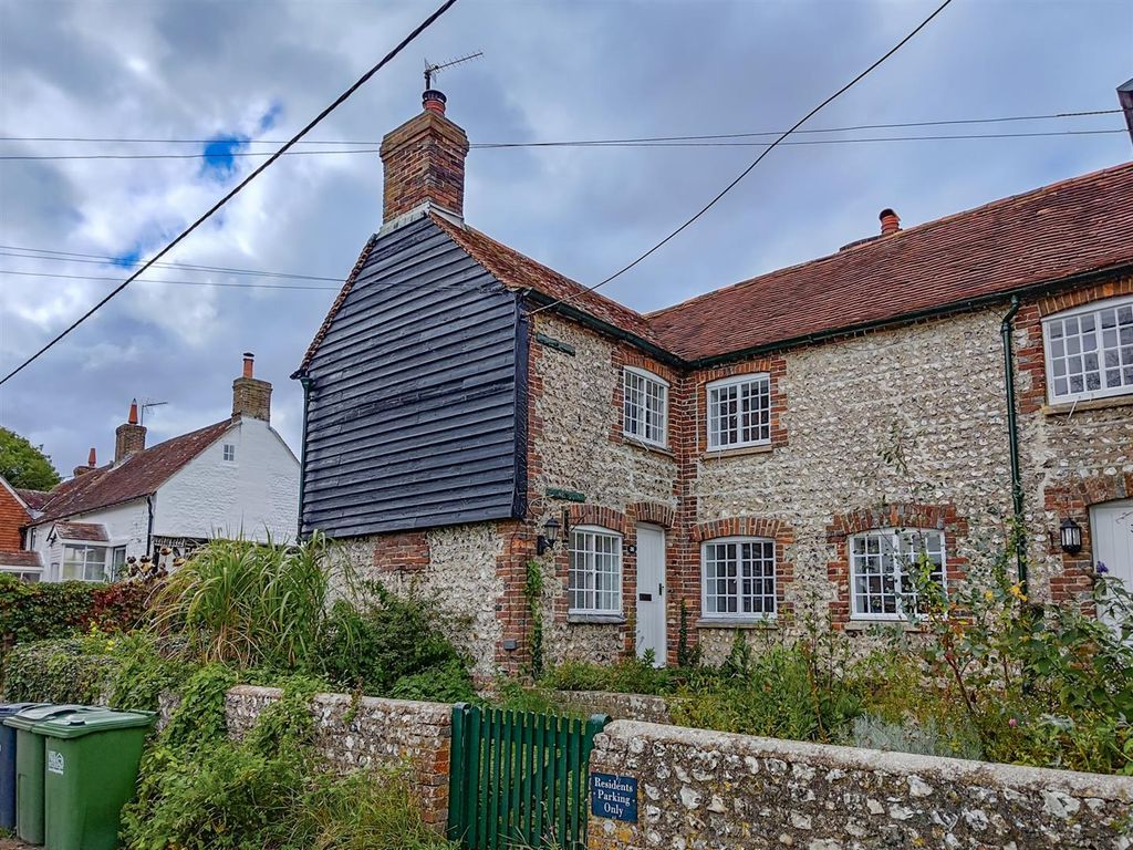 Property photo 1 of 13 Front