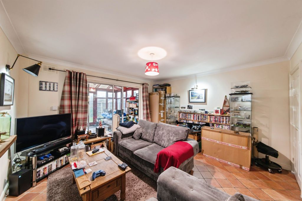 Property photo 2 of 18