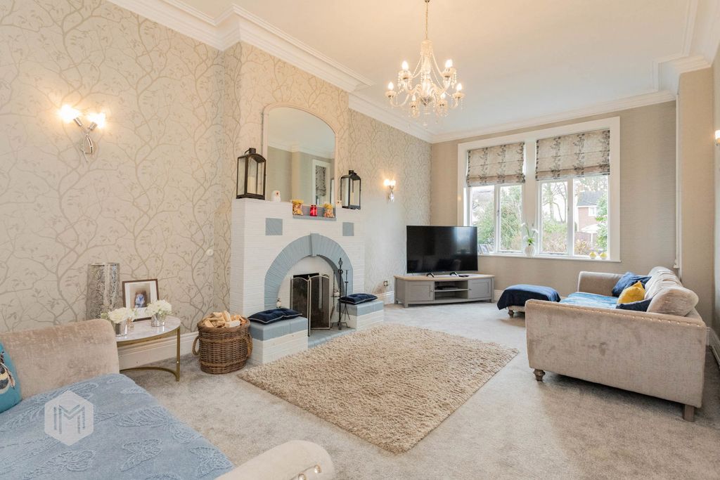 Property photo 2 of 46 Photograph