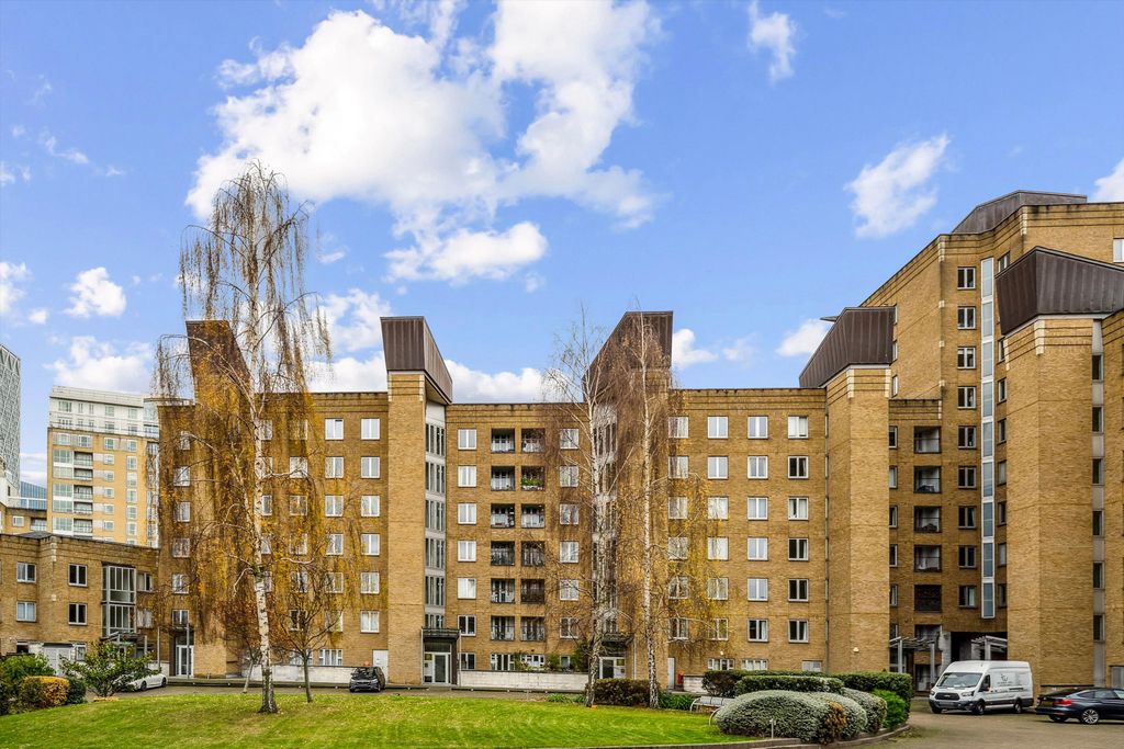 Property photo 2 of 12 Image