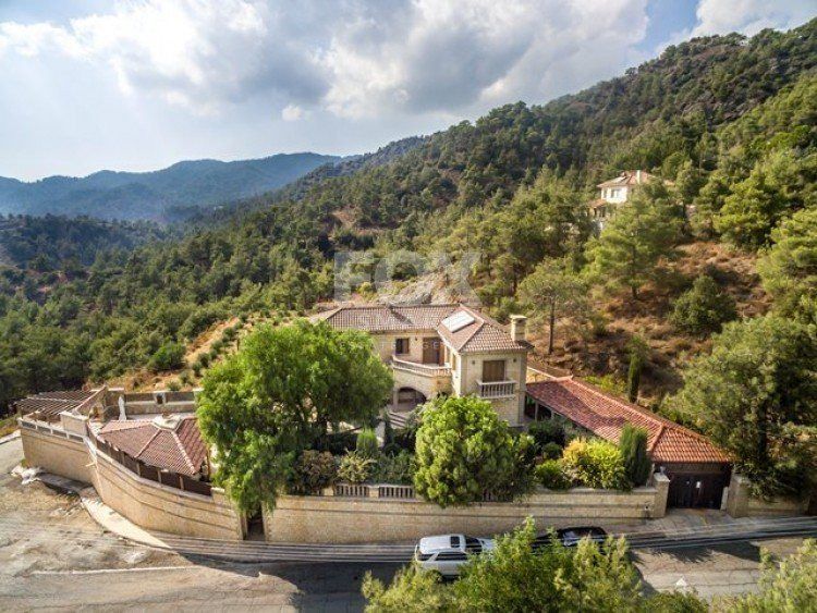 Property photo 1 of 10 4 Bed House For Sale In Moniatis Limassol Cyprus