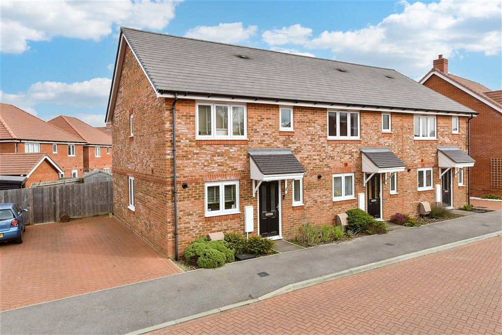 Property photo 1 of 9 Front