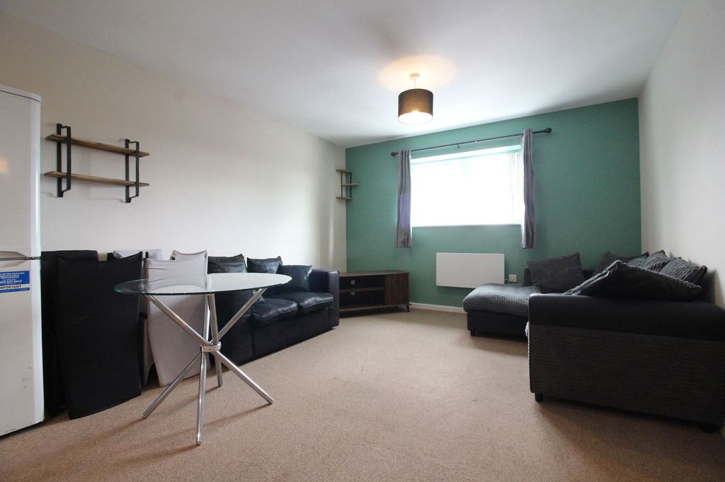 Property photo 2 of 7