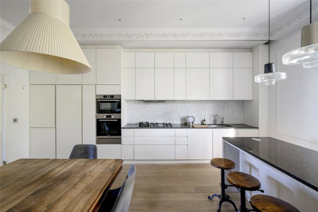 Property photo 3 of 15 Picture No. 03