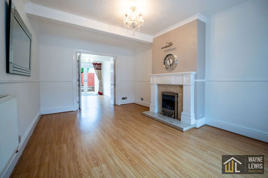 Property photo 2 of 38