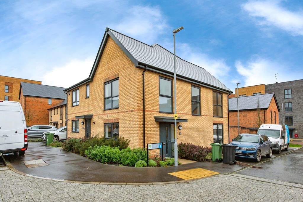 Property photo 1 of 17 Pbox-Img.Jpg