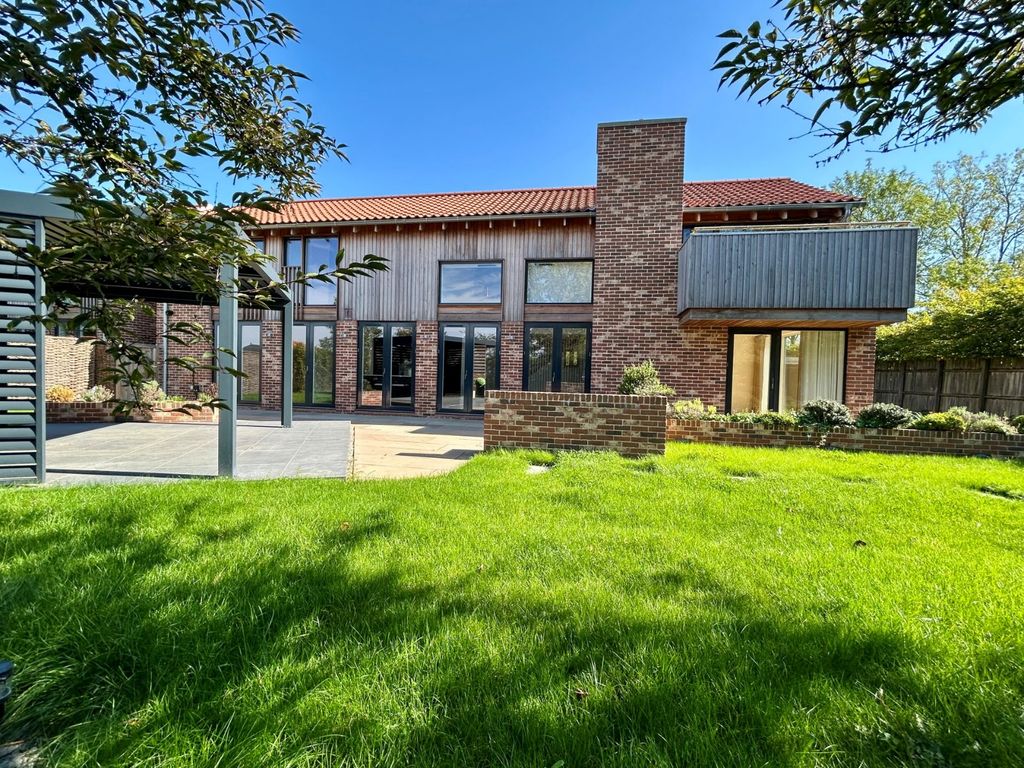 Property photo 1 of 38 Fox House