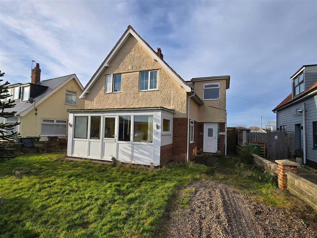 Property photo 1 of 10 Front