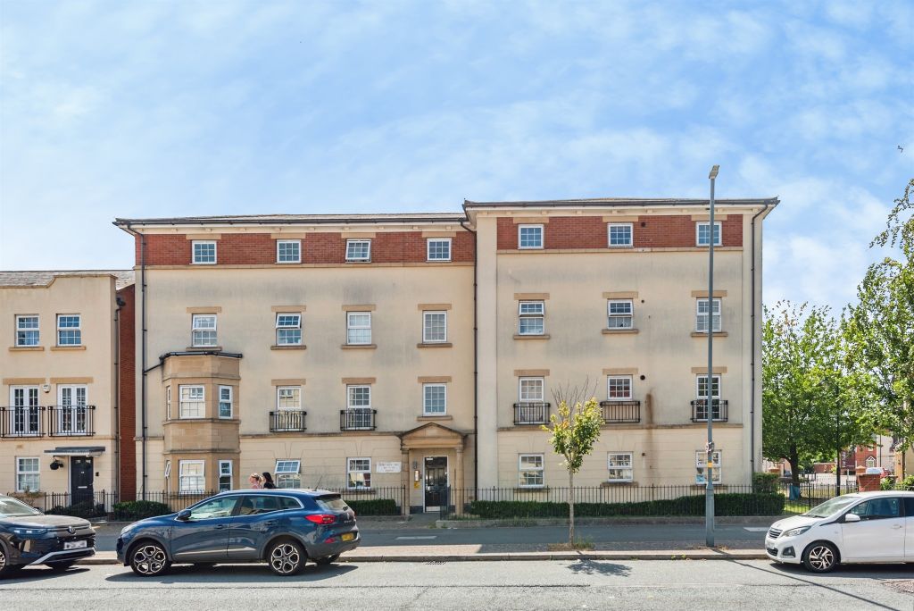 Property photo 1 of 12