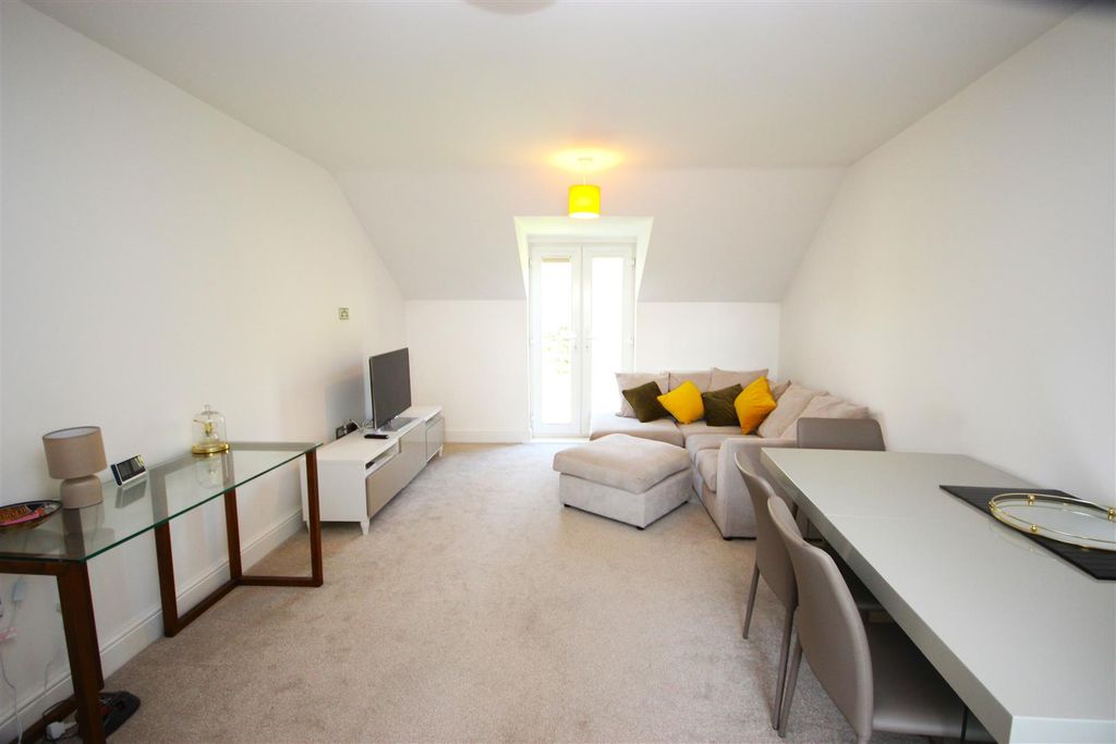 Property photo 3 of 8 Img_4506.Jpg