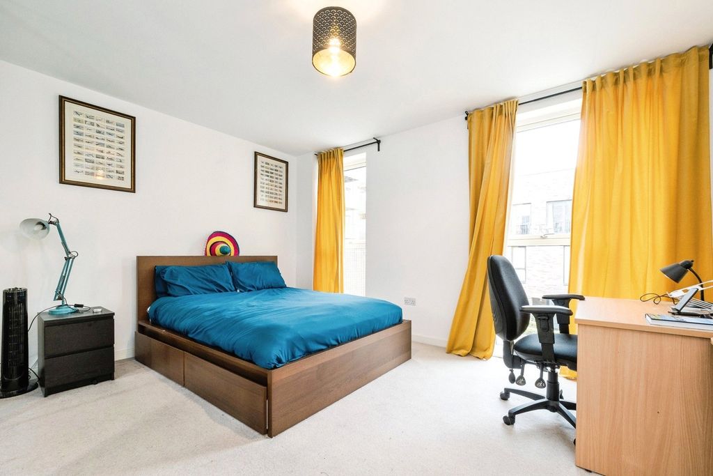Property photo 1 of 18 Photo