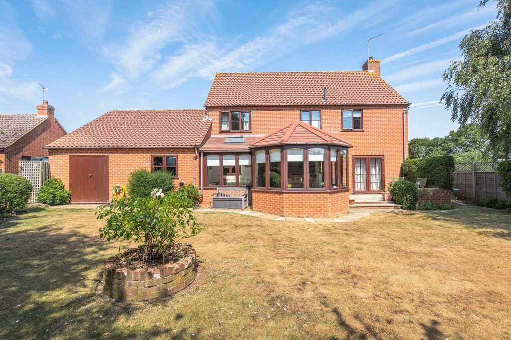 Property photo 2 of 22
