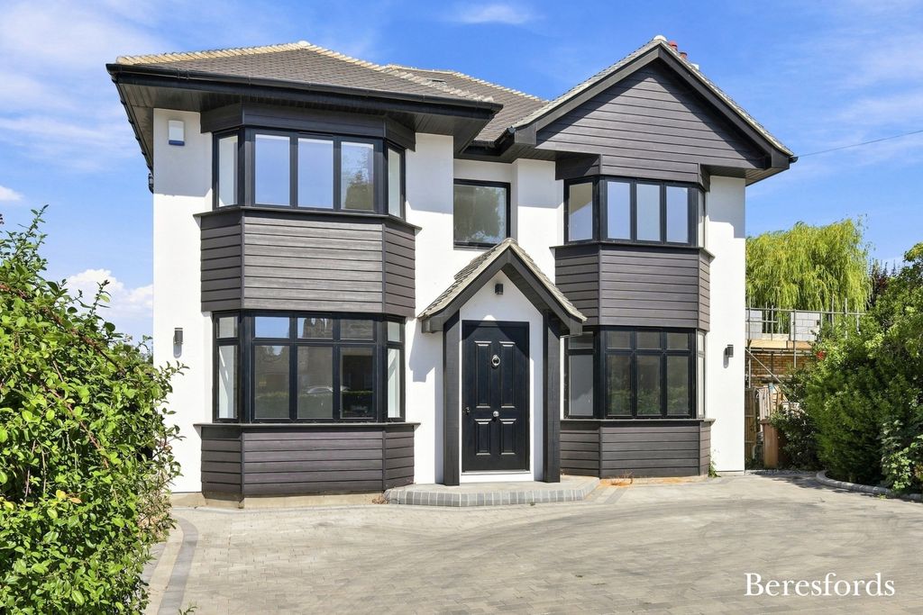 Property photo 1 of 26 External