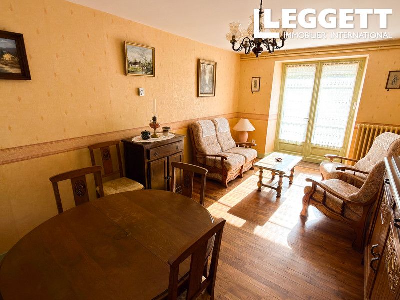 Property photo 3 of 10