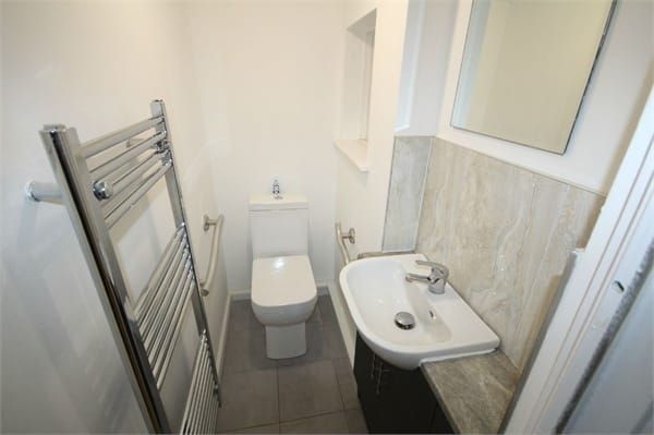 Property photo 3 of 11