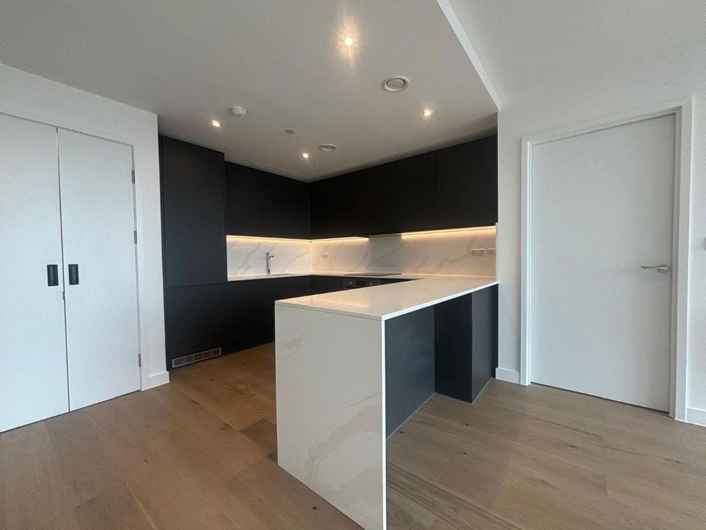 Property photo 1 of 35