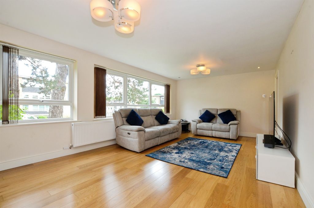 Property photo 3 of 23