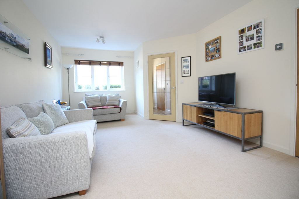 Property photo 2 of 19 Photo 9