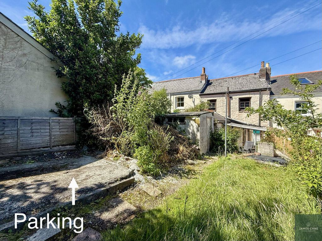 Property photo 2 of 16