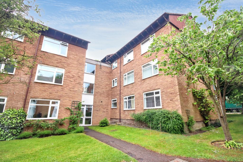 Property photo 1 of 16 19 Alliance Court, Cambridge, Hills Avenue, Cb1 7Xe