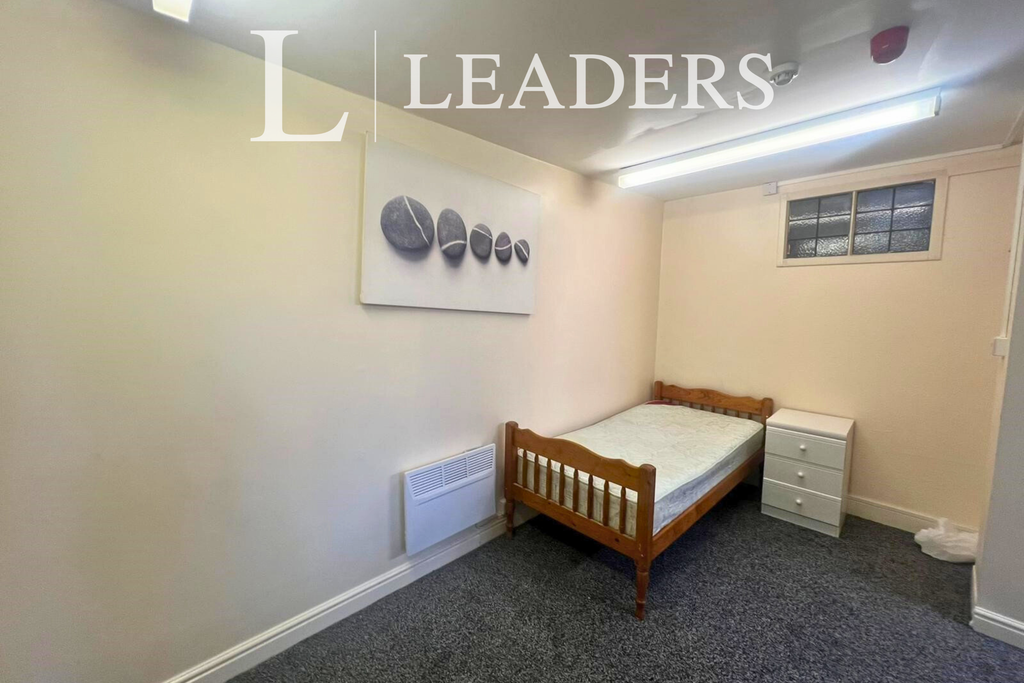 Property photo 1 of 5 1